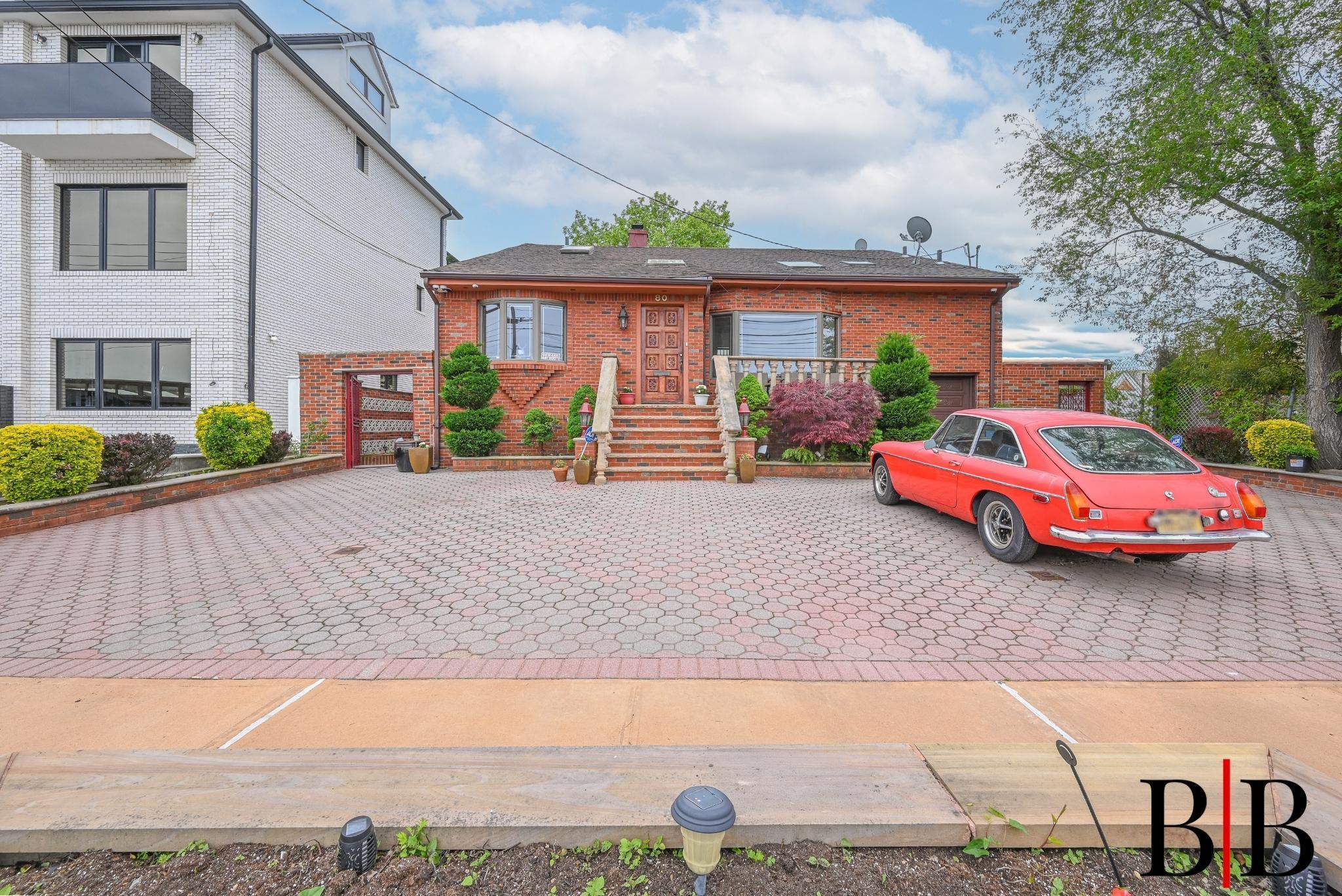 80 Whitman Drive, Brooklyn, New York image 1