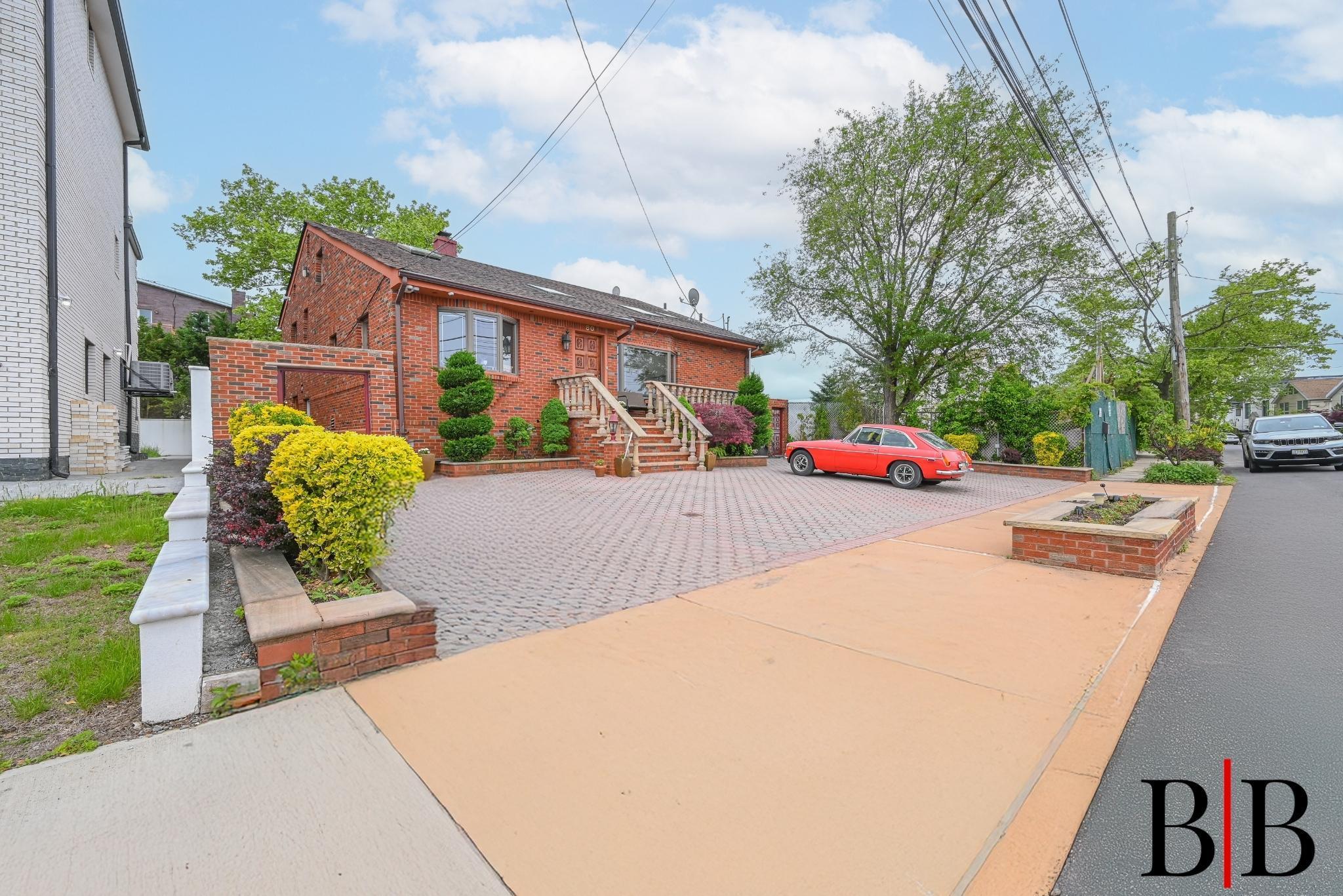 80 Whitman Drive, Brooklyn, New York image 2