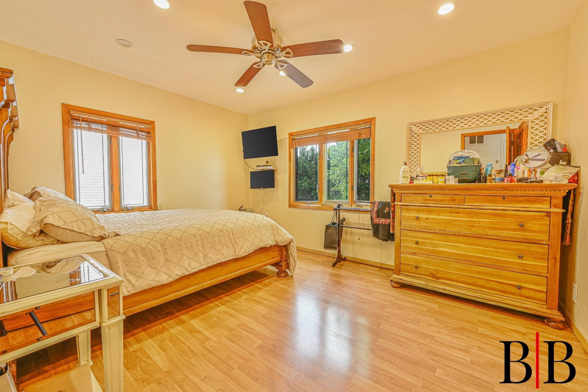 80 Whitman Drive, Brooklyn, New York image 19