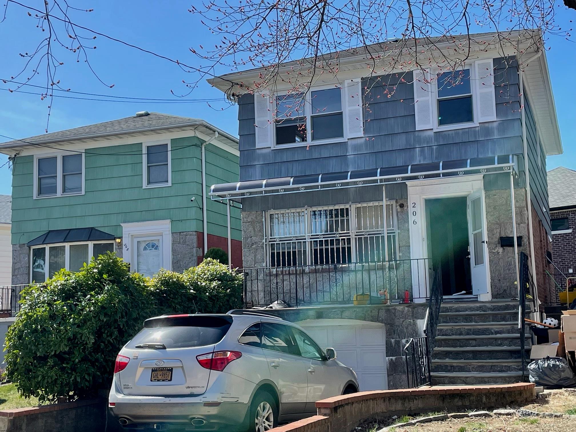 Rental Property at 147th Place, Whitestone, Queens, NY - Bedrooms: 4 
Bathrooms: 3 
Rooms: 10  - $4,900 MO.