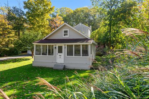 17 Fourth Road Greenwood Lake NY 10925