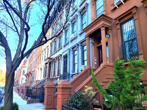 119 W 122nd Street New York (Manhattan) NY 10027