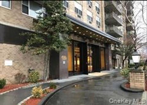 Photo of 41-40 Union Street #10P, Flushing, NY 11355 (MLS # 907141)