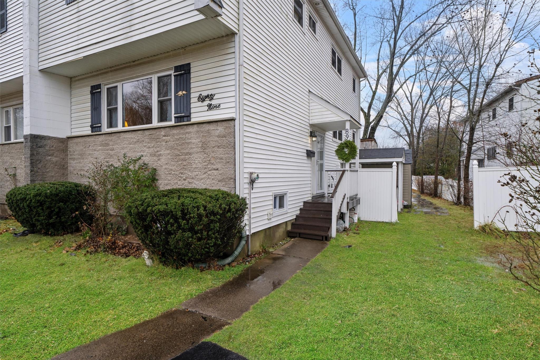 89 Lonergan Drive, Suffern, New York image 3