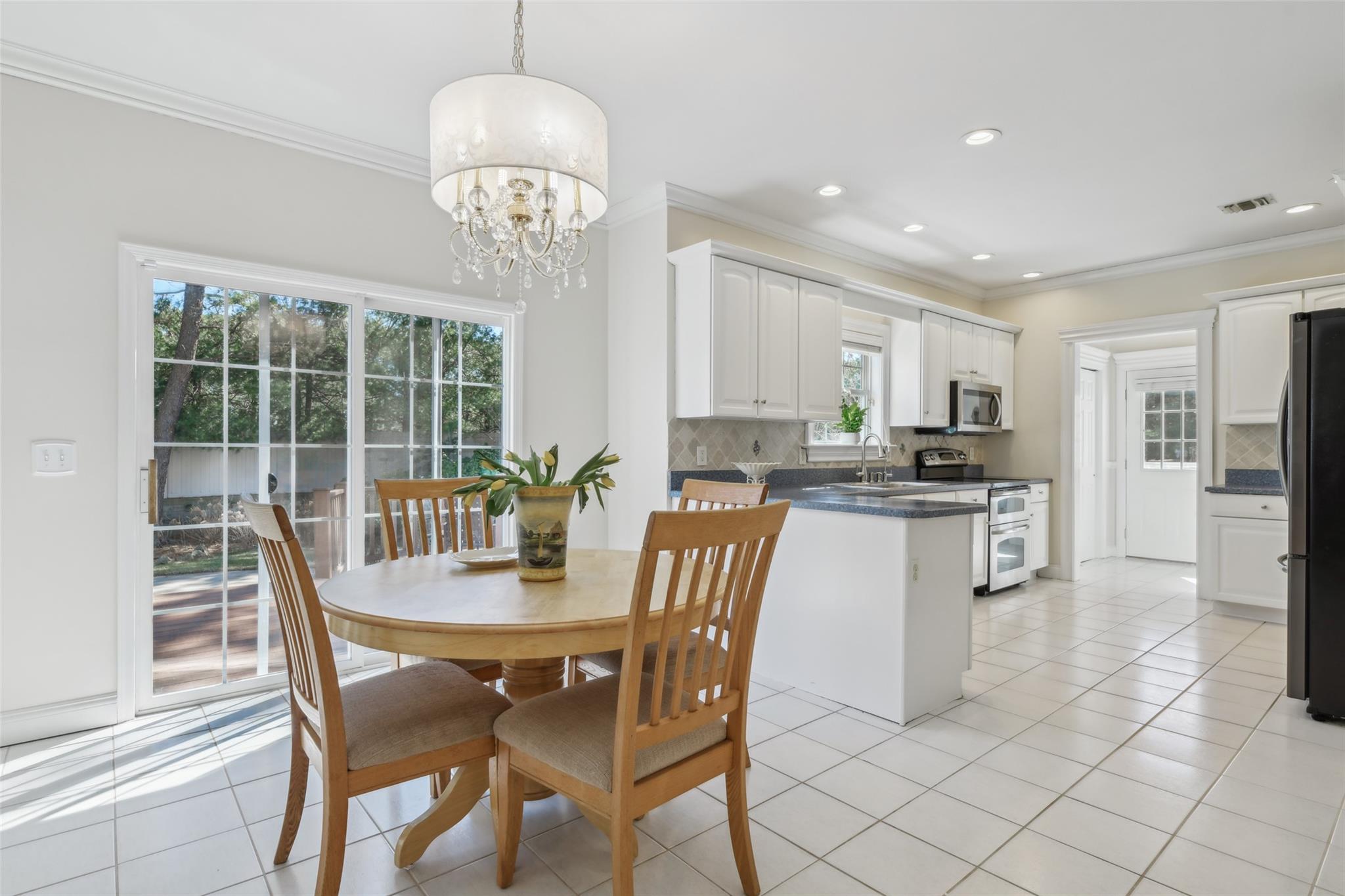 10 Pineland Court, Dix Hills, New York image 21