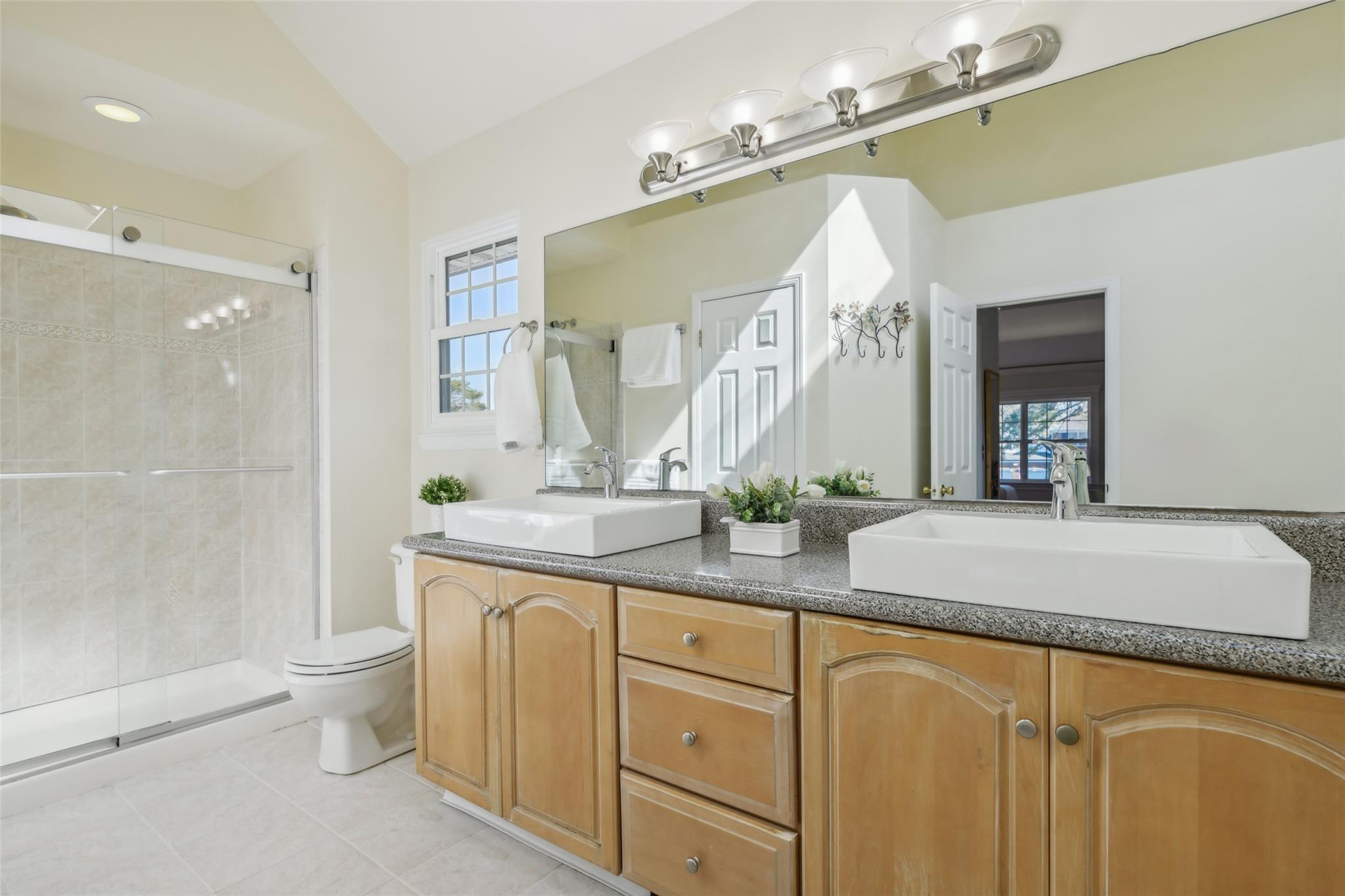 10 Pineland Court, Dix Hills, New York image 42