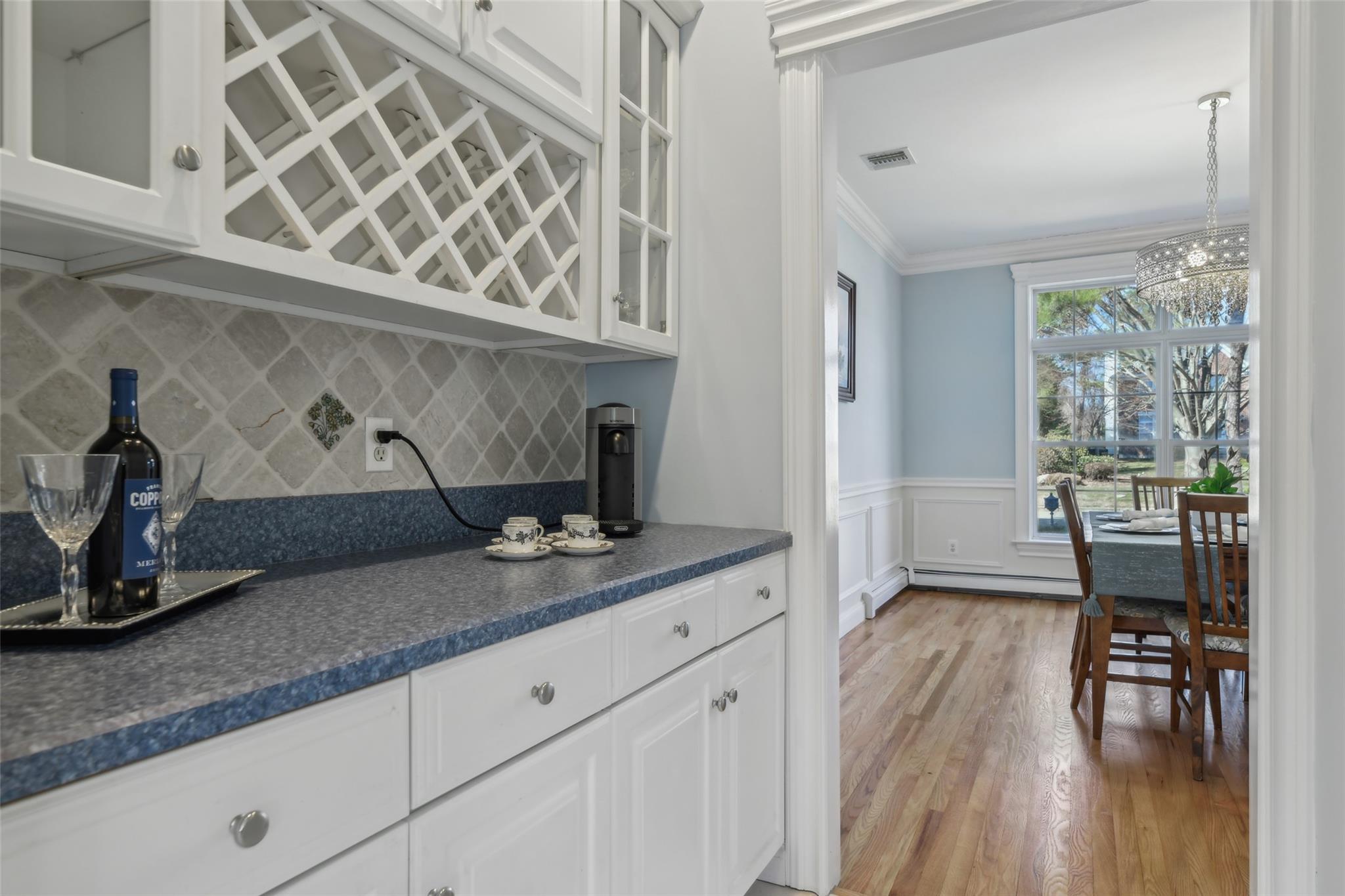 10 Pineland Court, Dix Hills, New York image 11