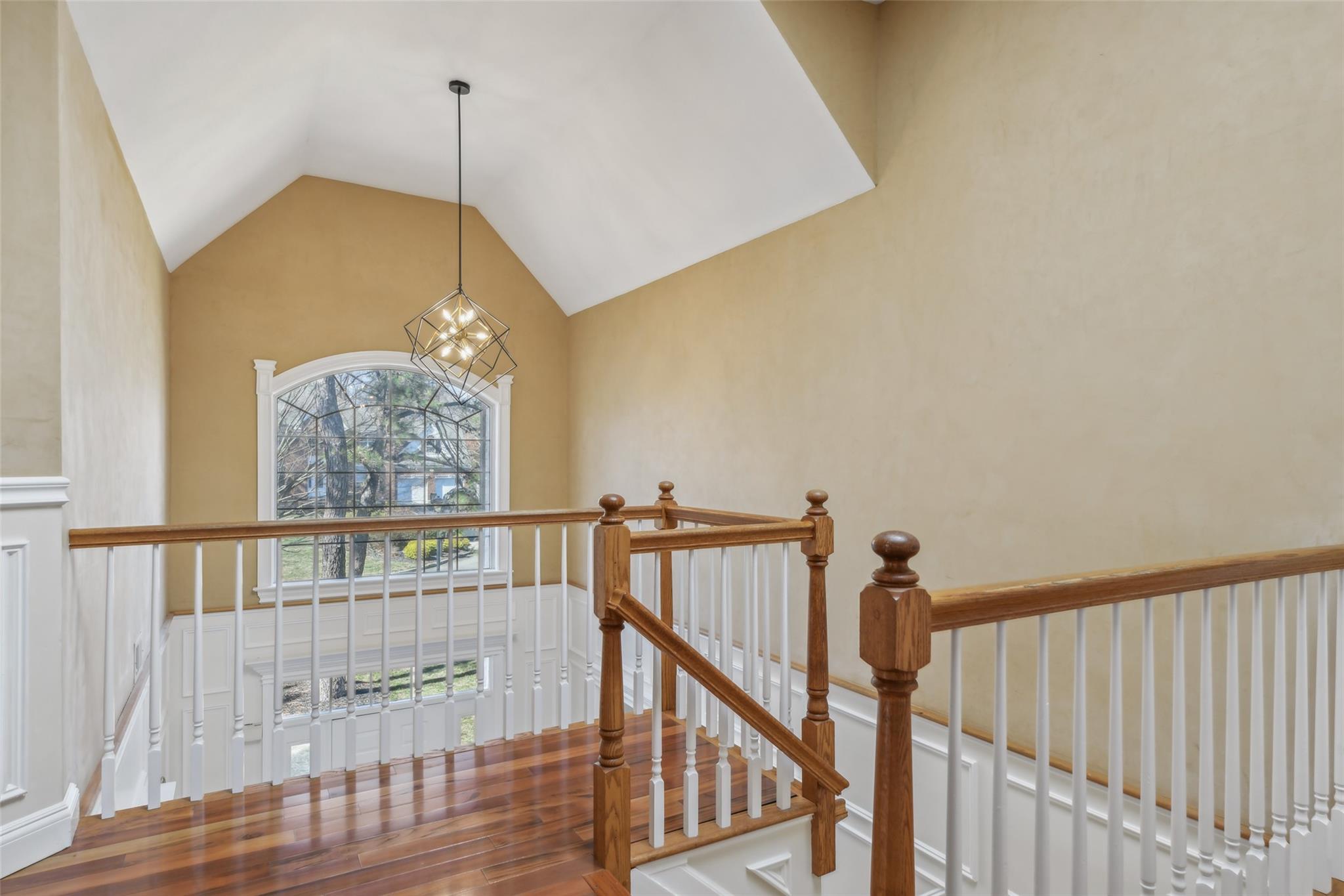 10 Pineland Court, Dix Hills, New York image 32