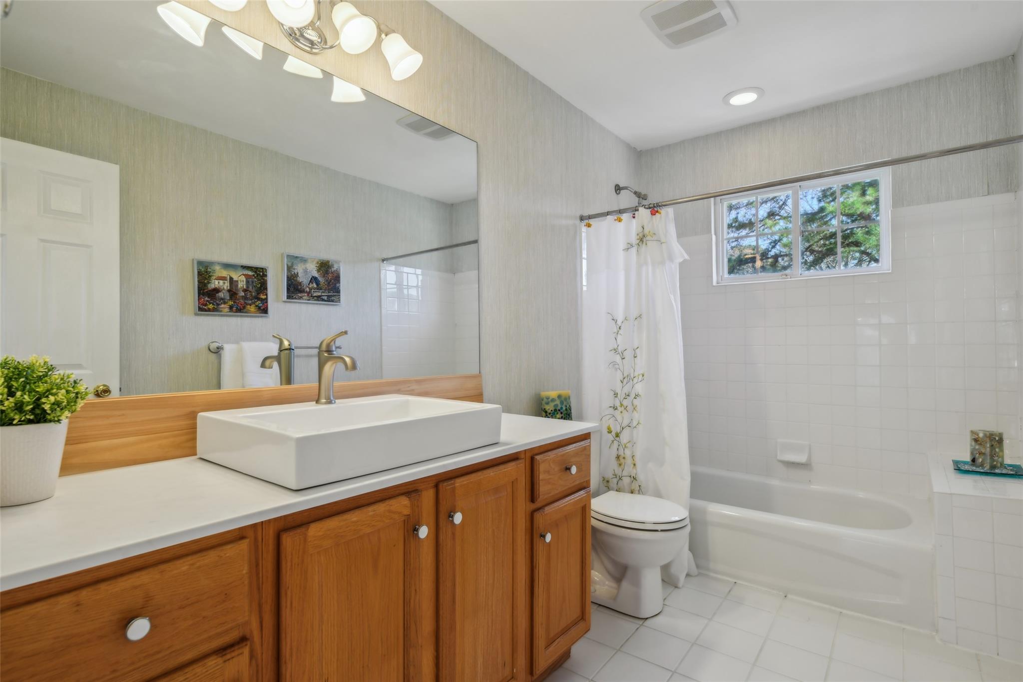 10 Pineland Court, Dix Hills, New York image 36