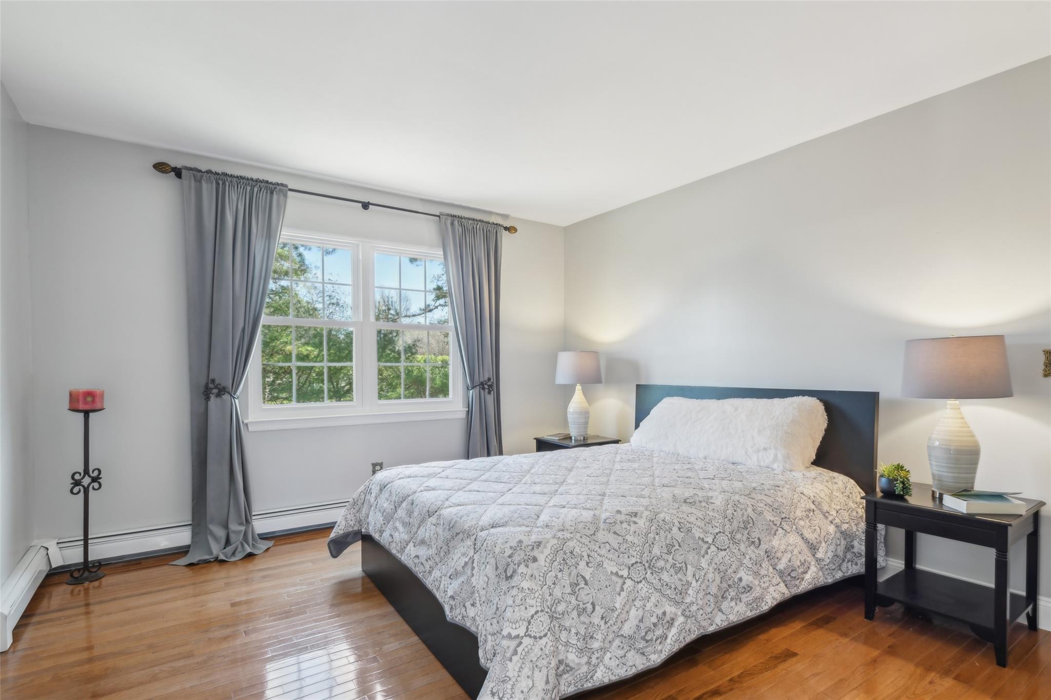 10 Pineland Court, Dix Hills, New York image 37