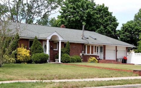 55 Brixton Road S West Hempstead NY 11552