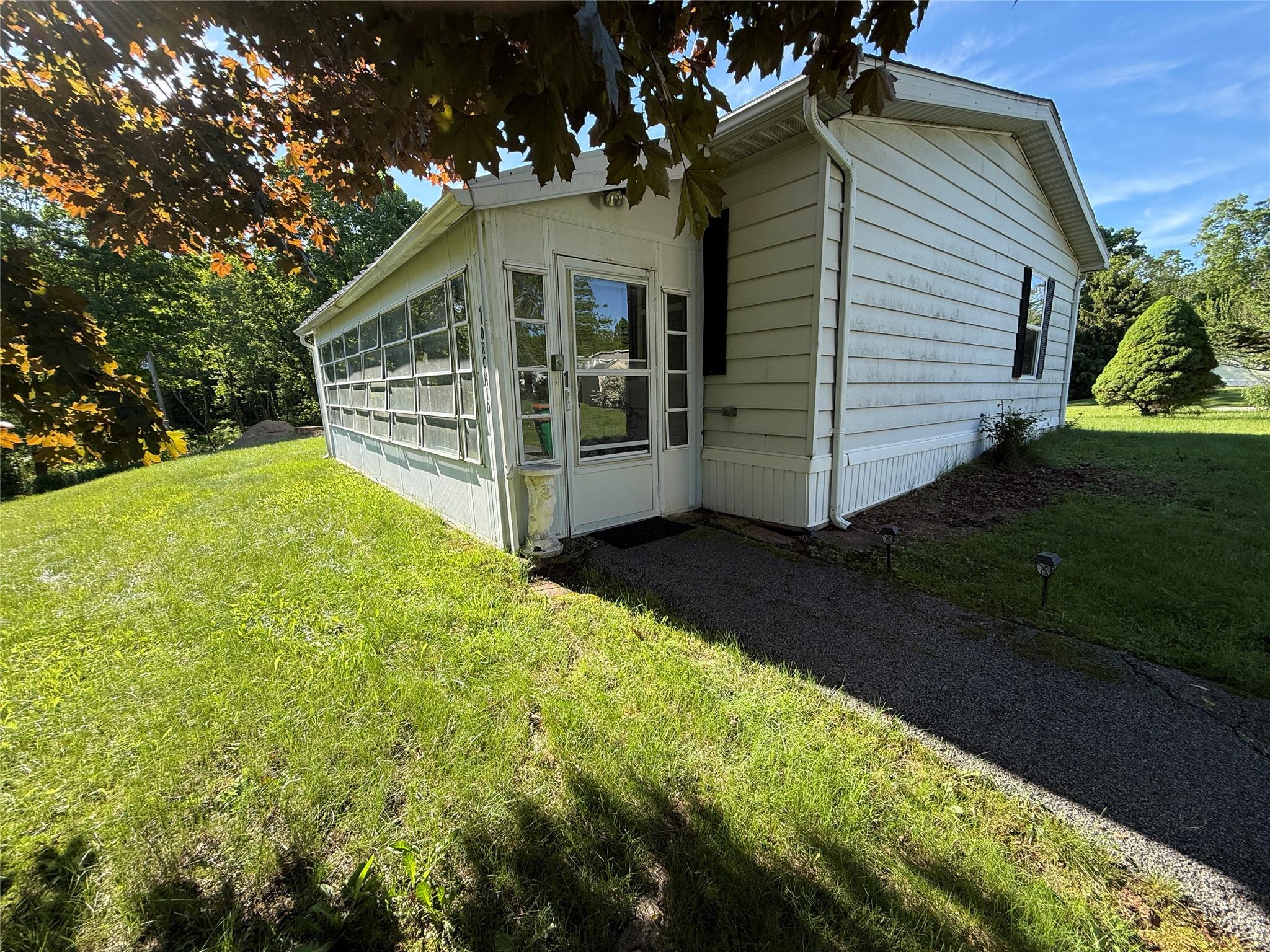 1 Orchid Ln, New Paltz, New York image 2