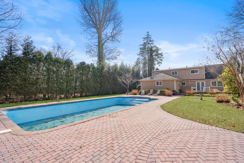 49 Harwood Drive, Glen Cove, New York image 24