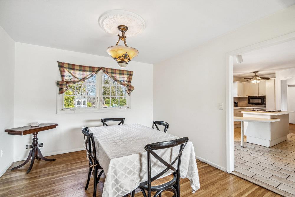49 Harwood Drive, Glen Cove, New York image 7