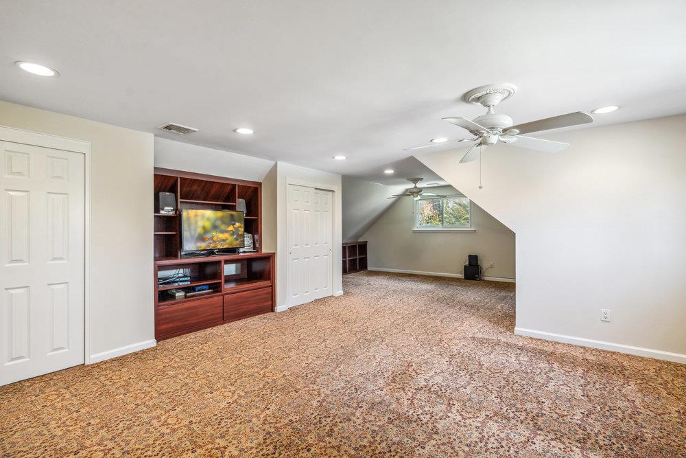 49 Harwood Drive, Glen Cove, New York image 16