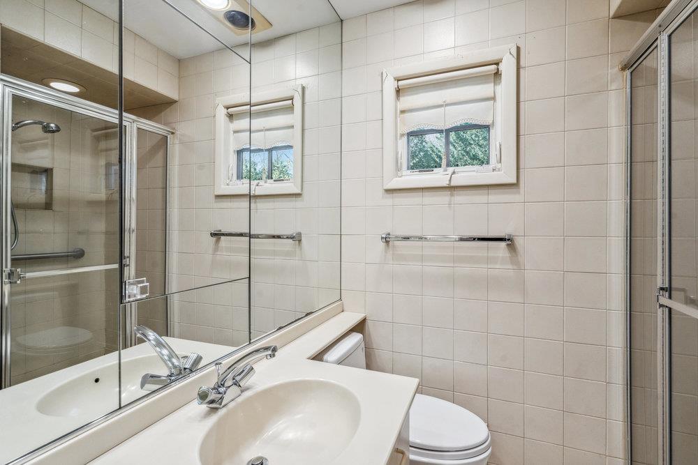 49 Harwood Drive, Glen Cove, New York image 12