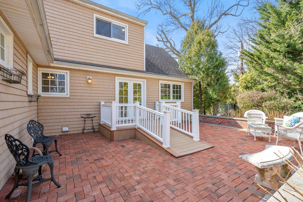 49 Harwood Drive, Glen Cove, New York image 21