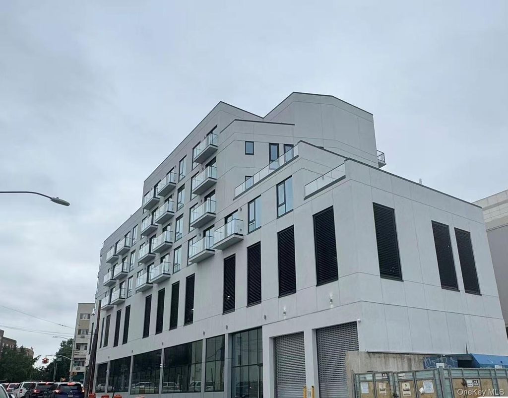 Photo of 150-02 Northern Boulevard #3D, Flushing, NY 11354 (MLS # 942954)