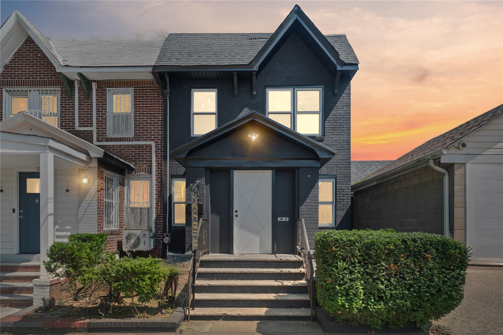 Property for Sale at Sutter Avenue, South Ozone Park, Queens, NY - Bedrooms: 3 
Bathrooms: 3 
Rooms: 12  - $749,999