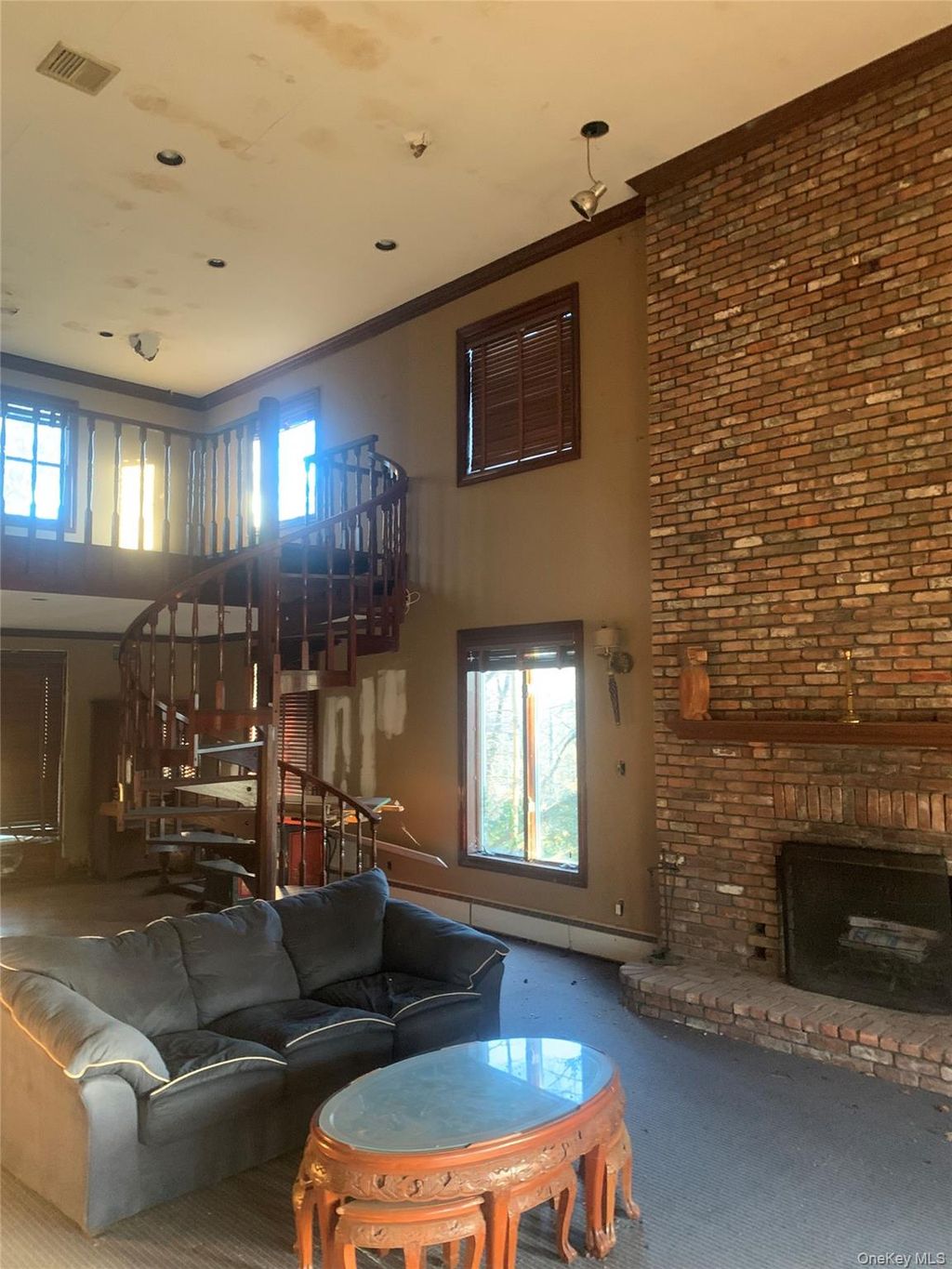 Photo of 4 August Lane, Old Westbury, NY 11568 (MLS # 961318)