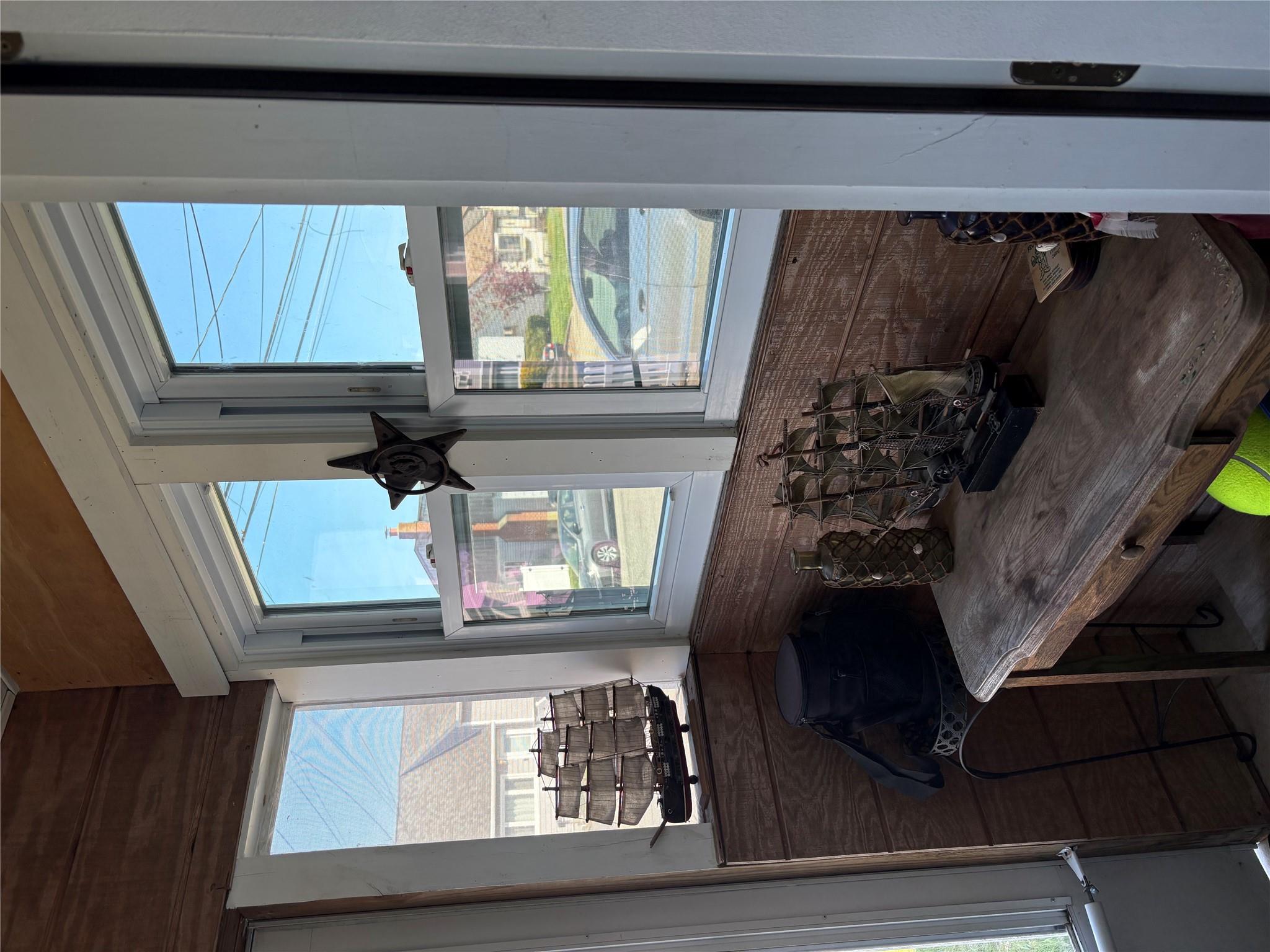 260 East Drive, Copiague, New York image 20