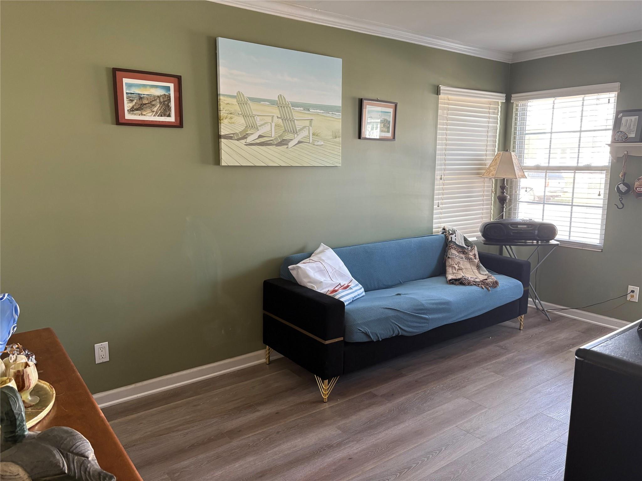 260 East Drive, Copiague, New York image 6