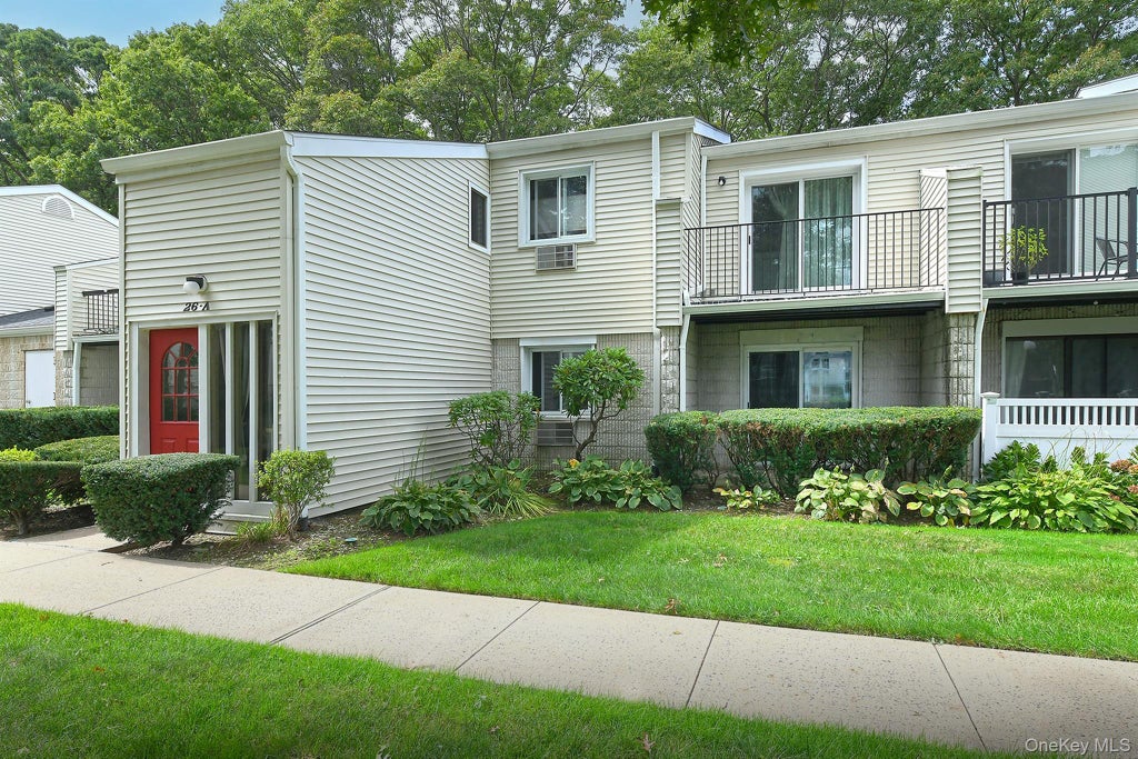 Photo of 26 Richmond Boulevard #2A, Ronkonkoma, NY 11779 (MLS # 1054307)