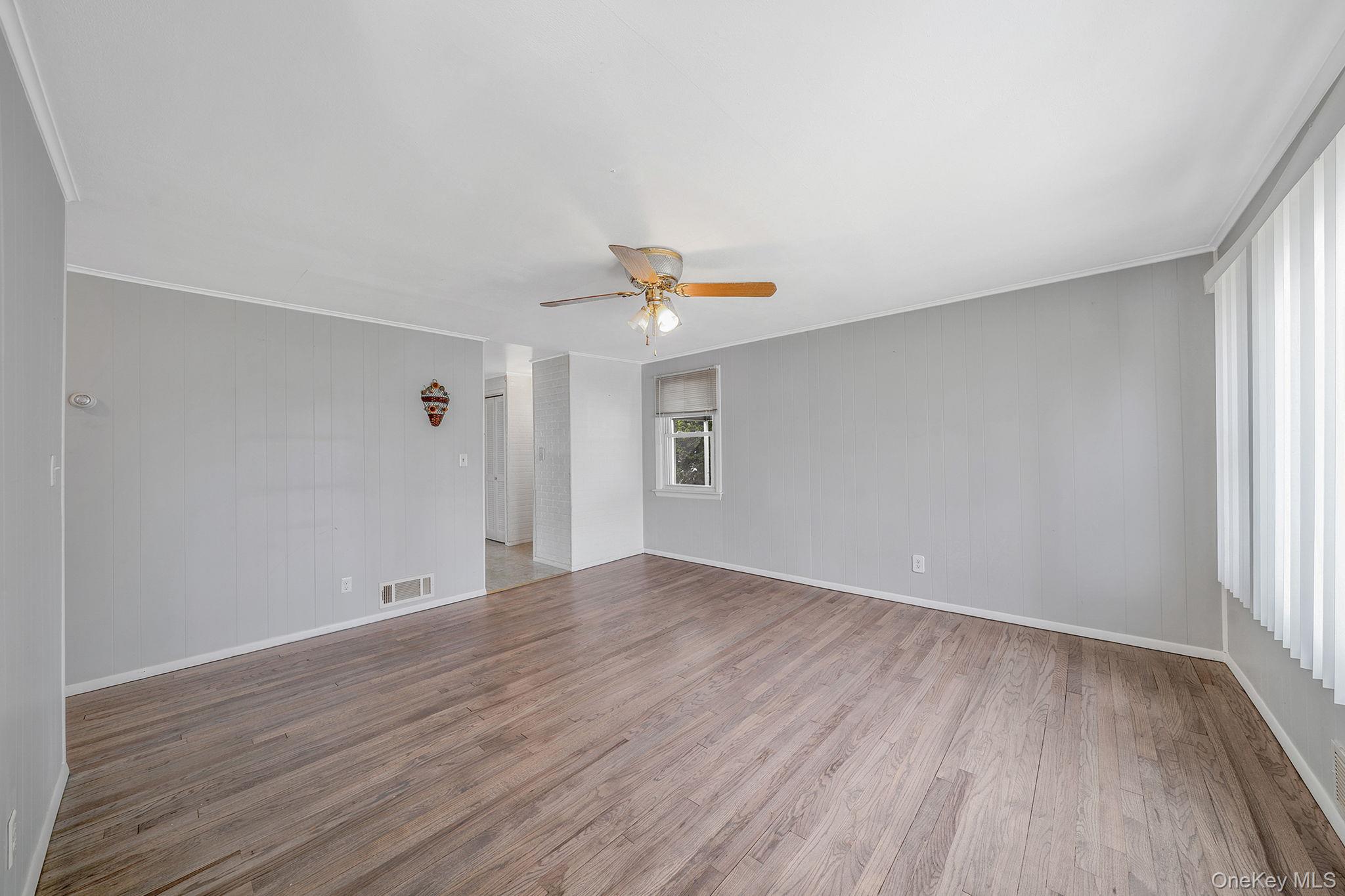 23 Lakewood Avenue