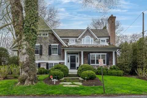 Homes For Rent - 1 Meadow Way<br/> East Hampton, NY 11937