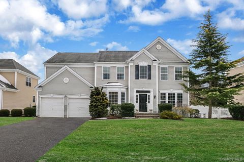 27 Avolet Court Mount Sinai NY 11766