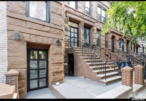 Apartment For Rent - 370 Marion Street #2<br/> Brooklyn, NY 11233