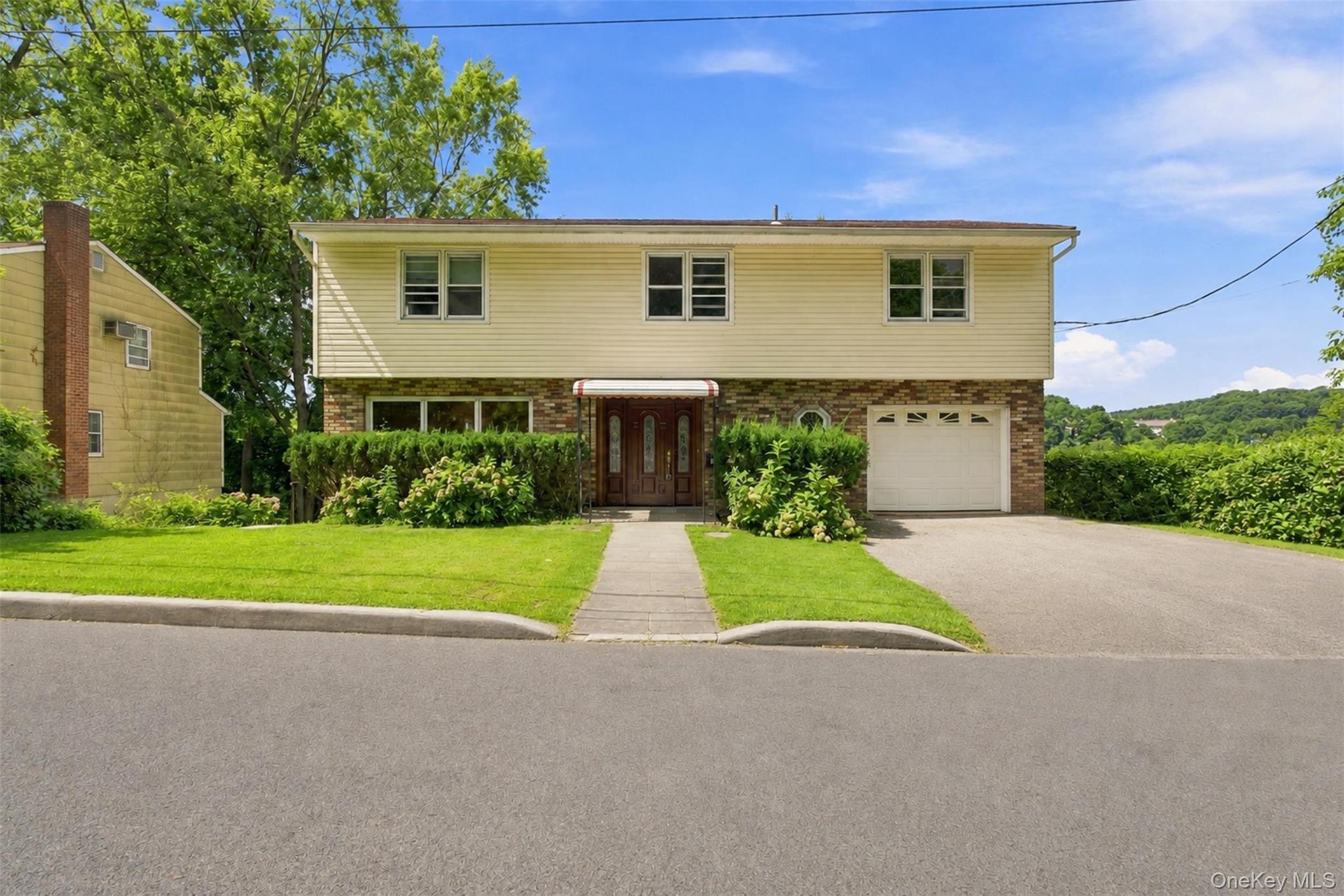 18 Bonaventure Avenue