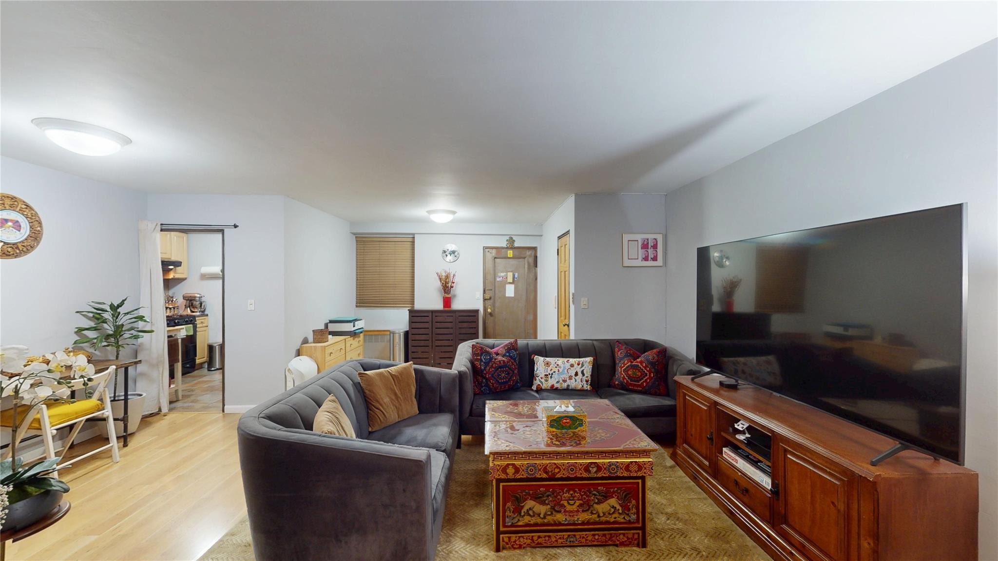 Property for Sale at 85 St St 3D, Jackson Heights, Queens, NY - Bedrooms: 3 
Bathrooms: 1 
Rooms: 6  - $699,000