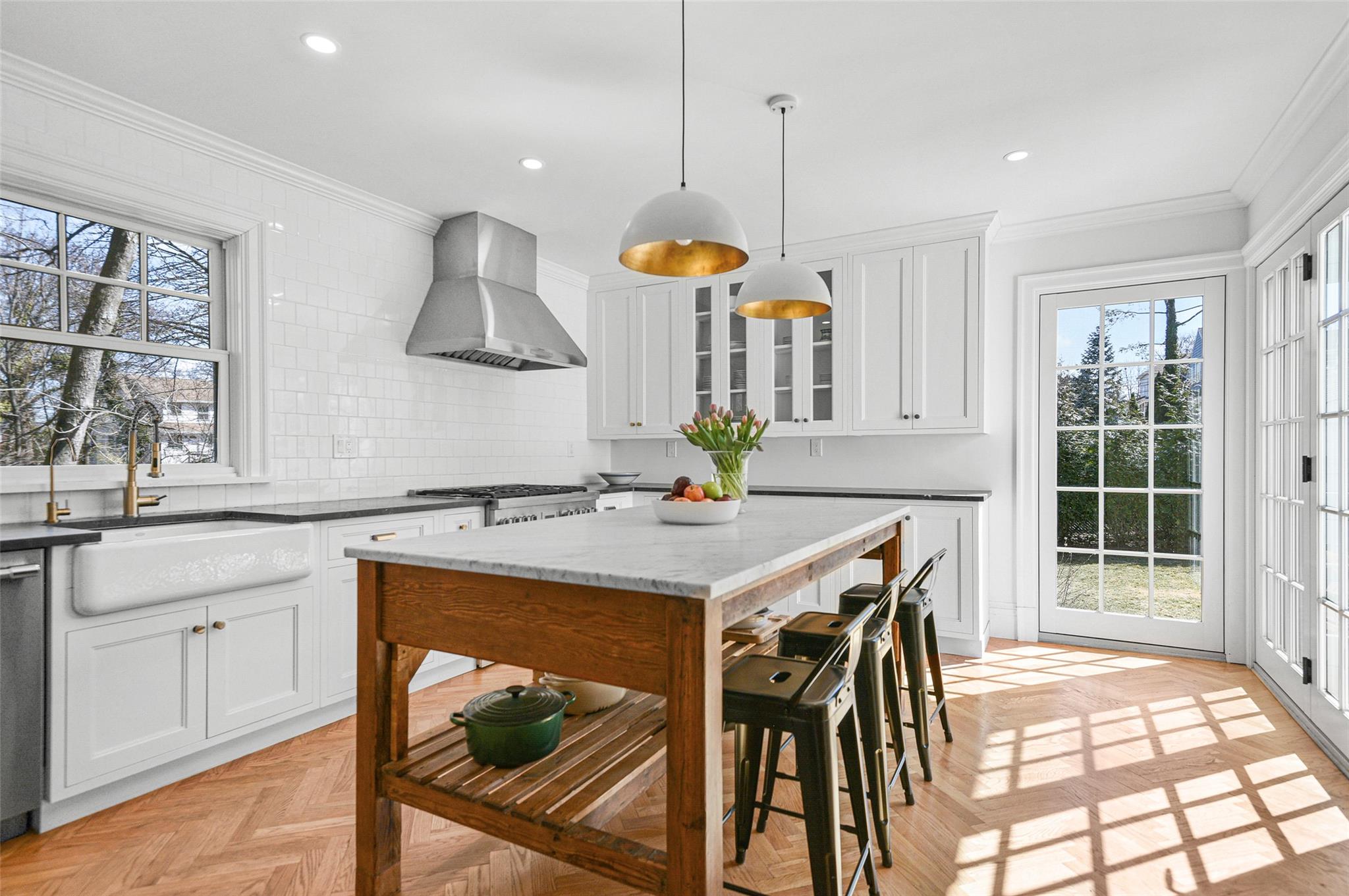 24 Pell Place, New Rochelle, New York image 19