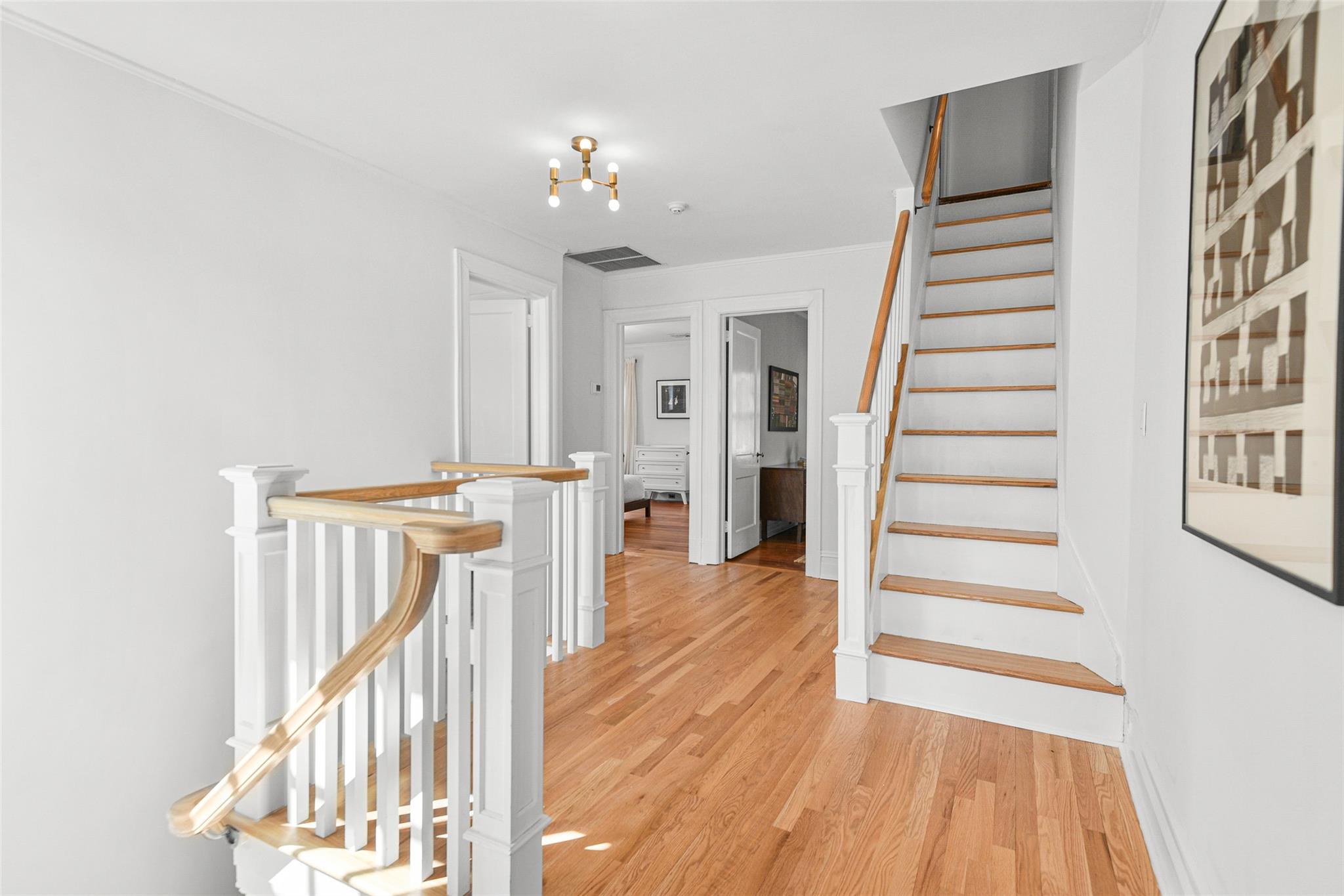 24 Pell Place, New Rochelle, New York image 22