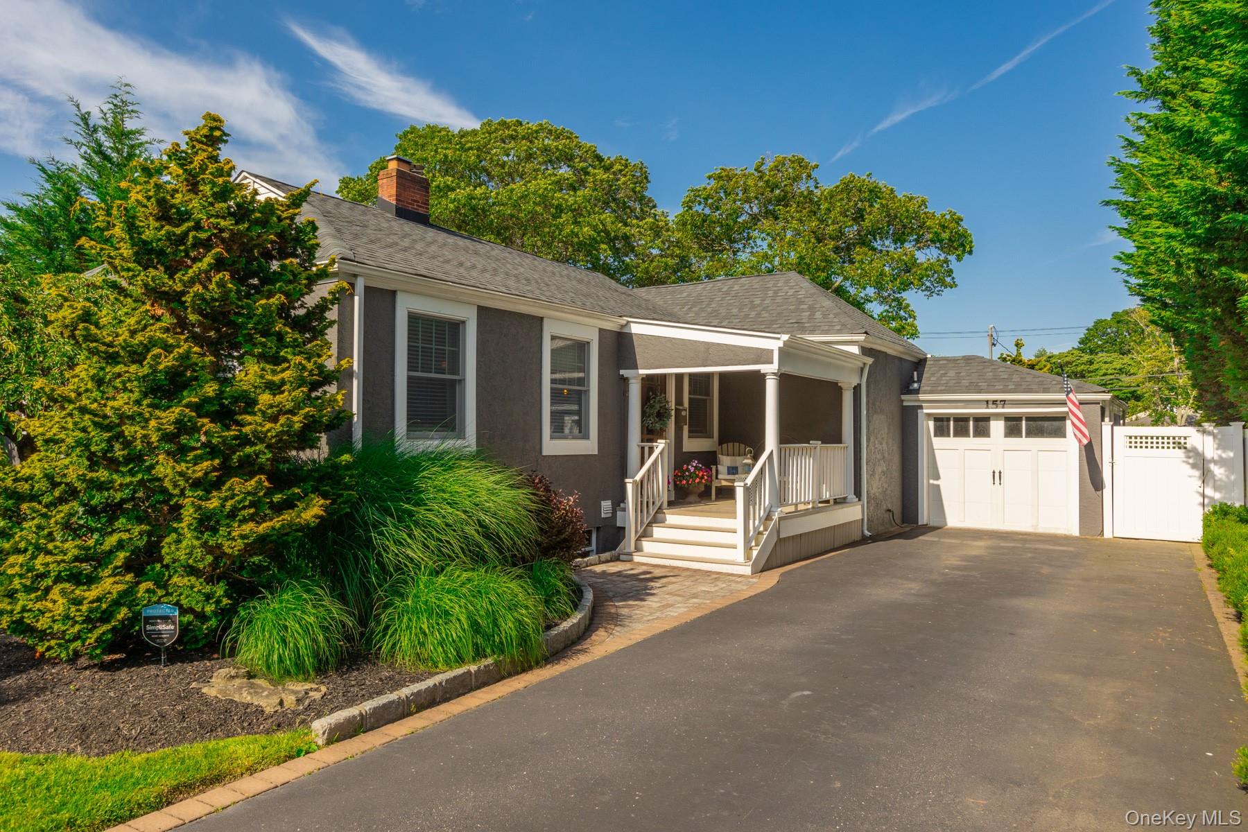 157 Sayville Boulevard