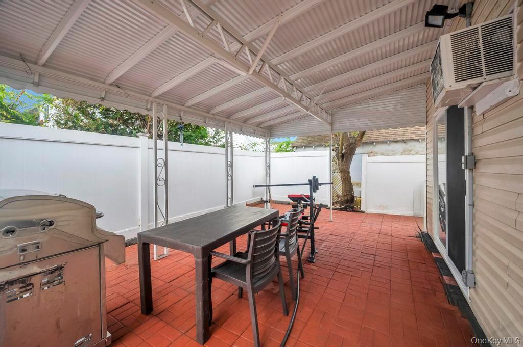 1316 Standard Avenue