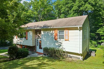 37 Nursery Road Tuxedo Park NY 10987