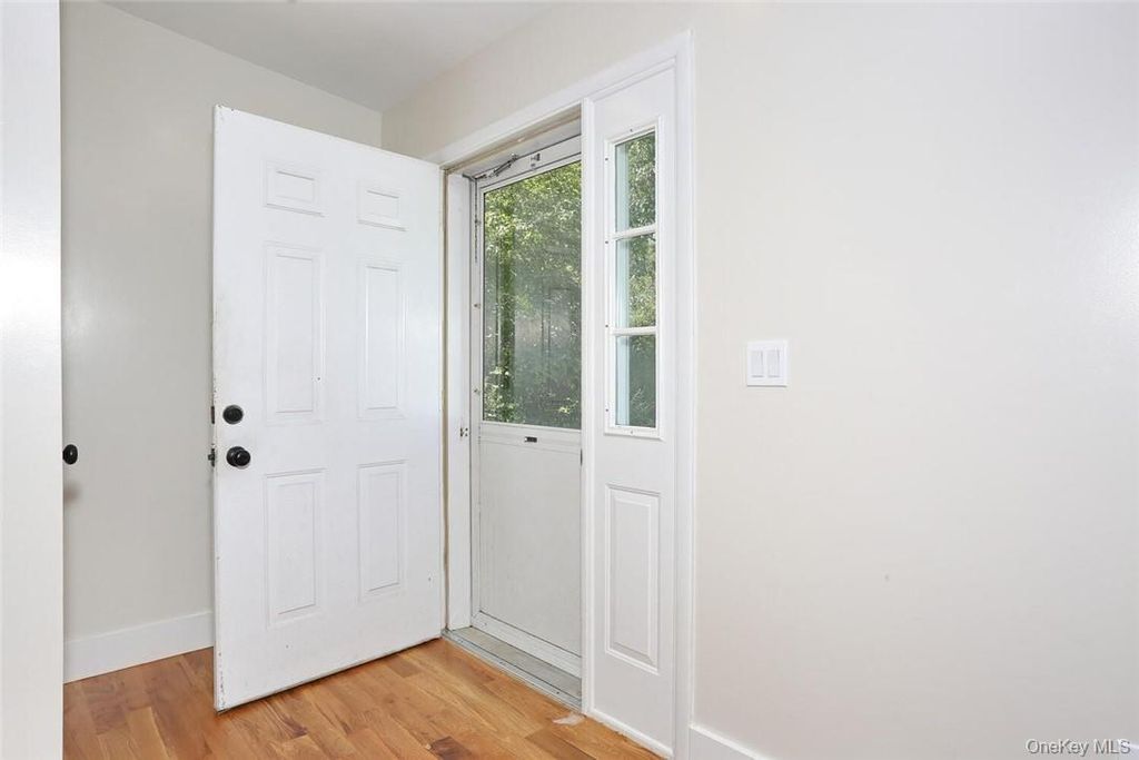 Photo of 13 Woodland Place, Airmont, NY 10952 (MLS # 961426)