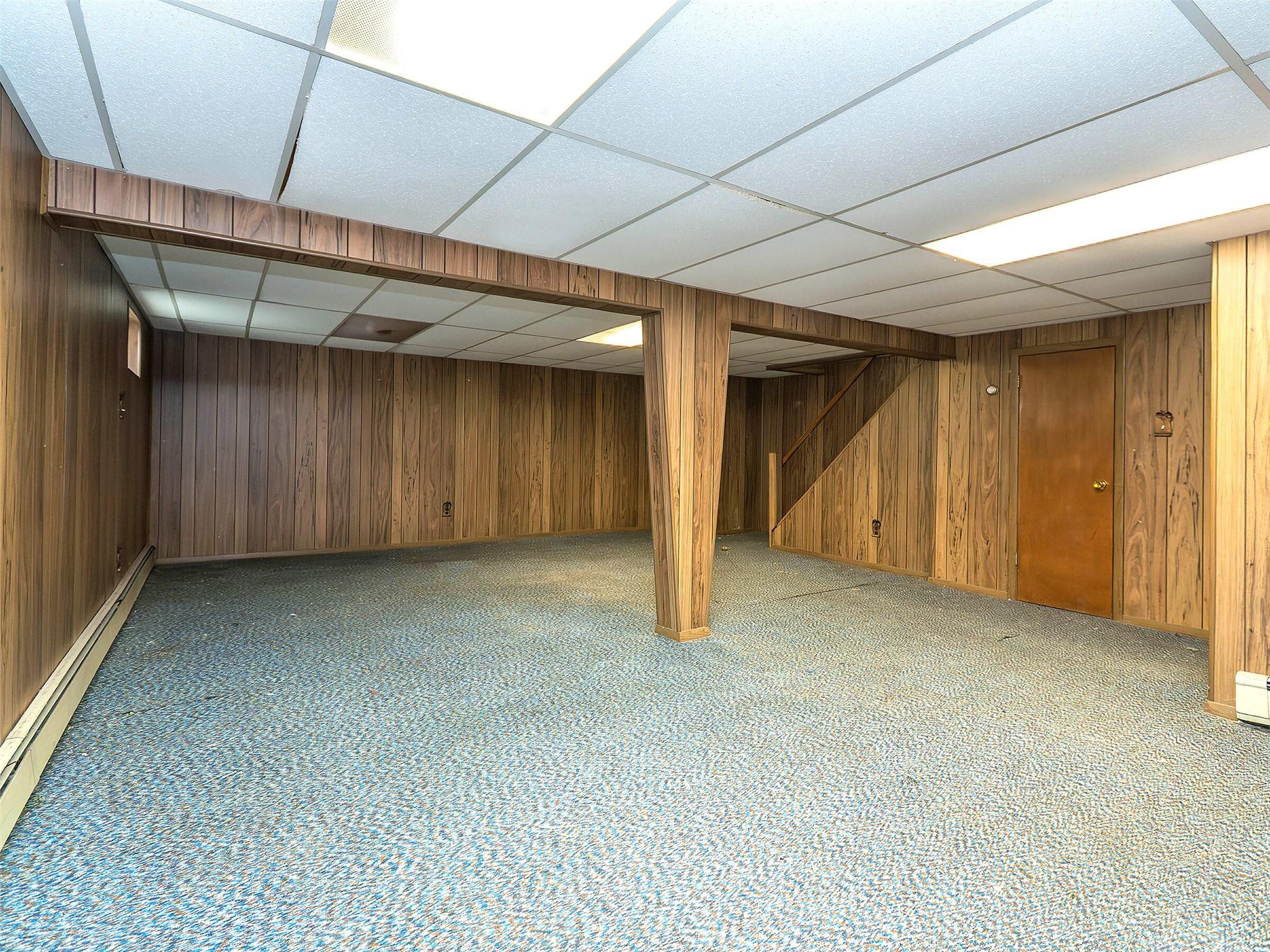 54 Meadow Street, Garden City, New York image 28