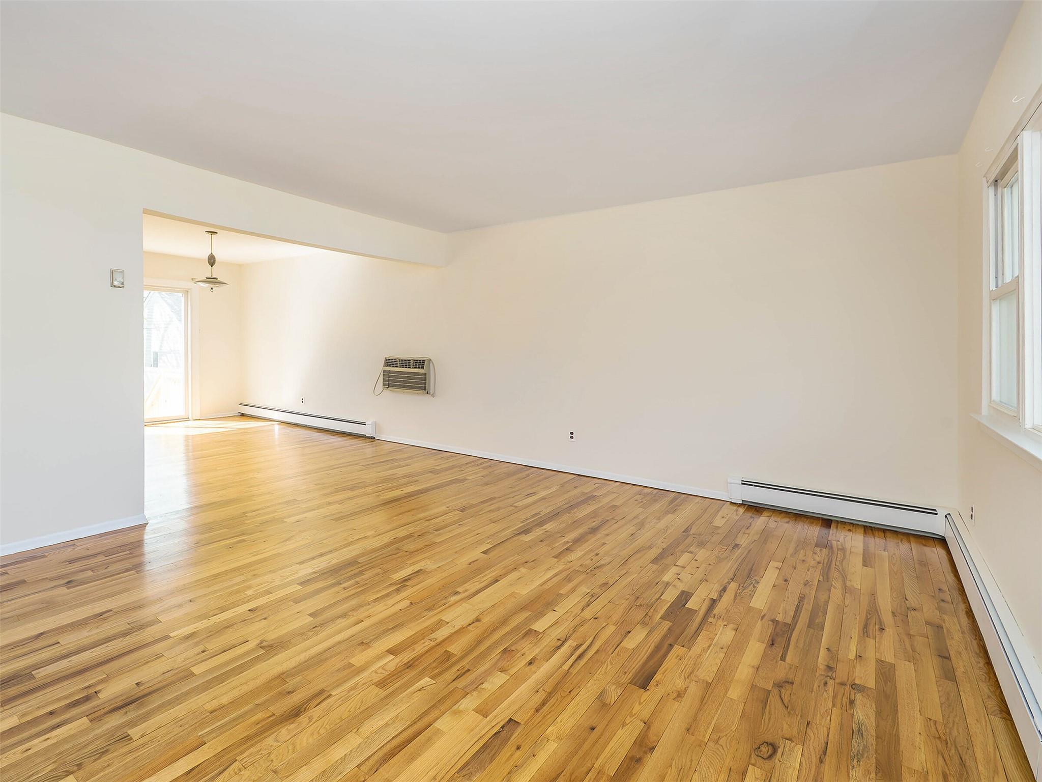 54 Meadow Street, Garden City, New York image 6