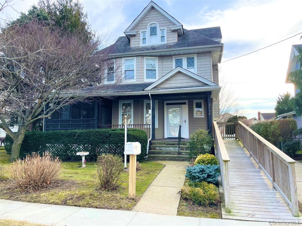 Photo of 2752 Academy Street, Oceanside, NY 11572 (MLS # 951987)