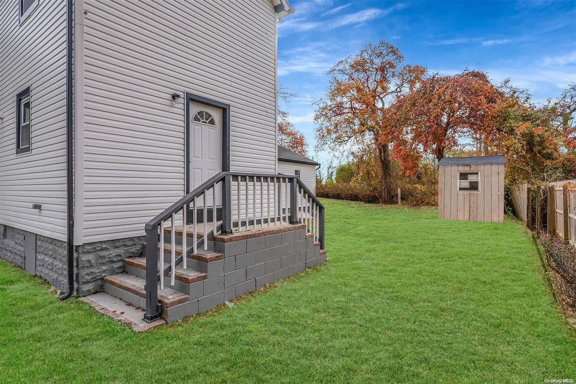 88 Jefferson Drive, Mastic Beach, New York image 36