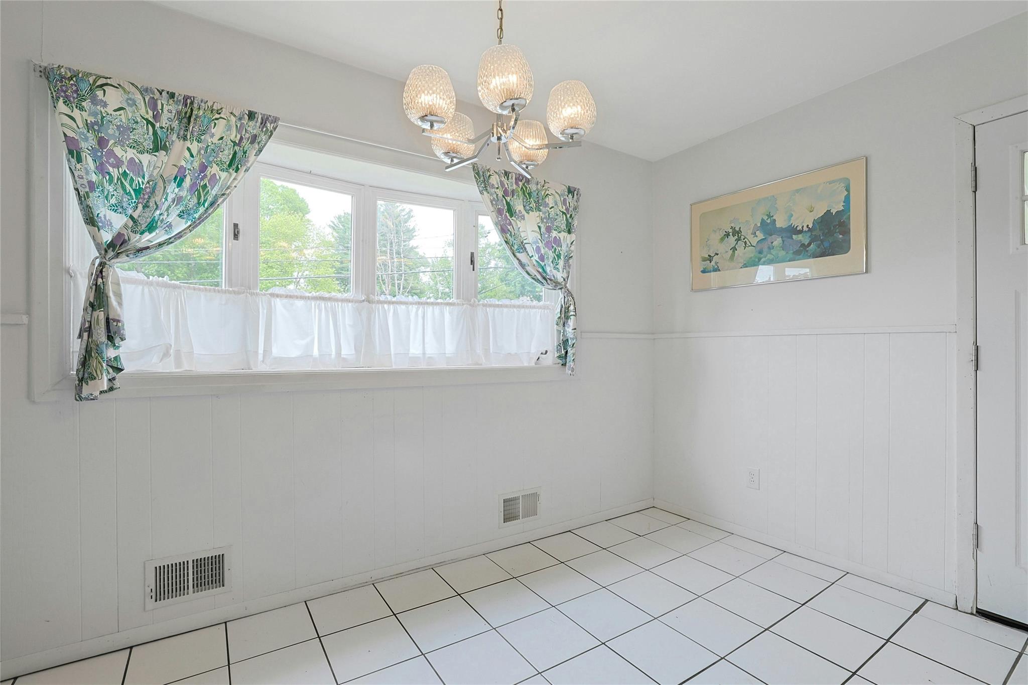 50 Parker Boulevard, Monsey, New York image 9