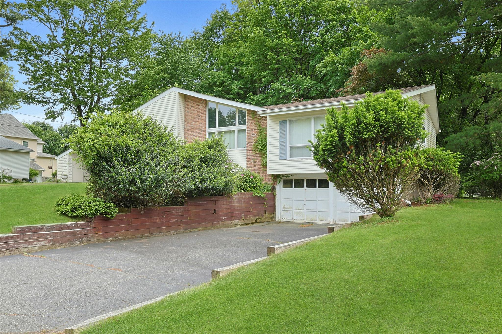 50 Parker Boulevard, Monsey, New York image 4