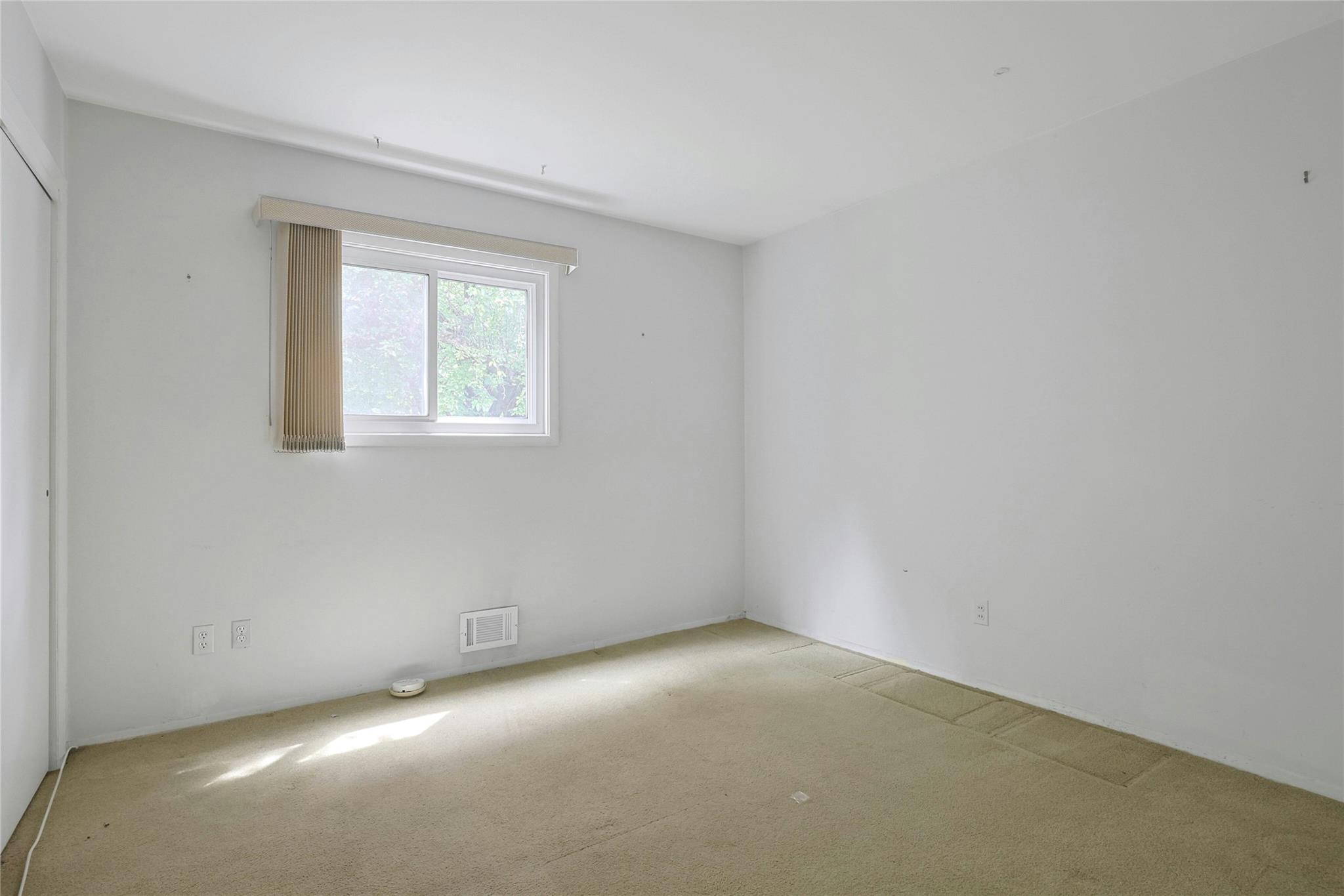 50 Parker Boulevard, Monsey, New York image 19