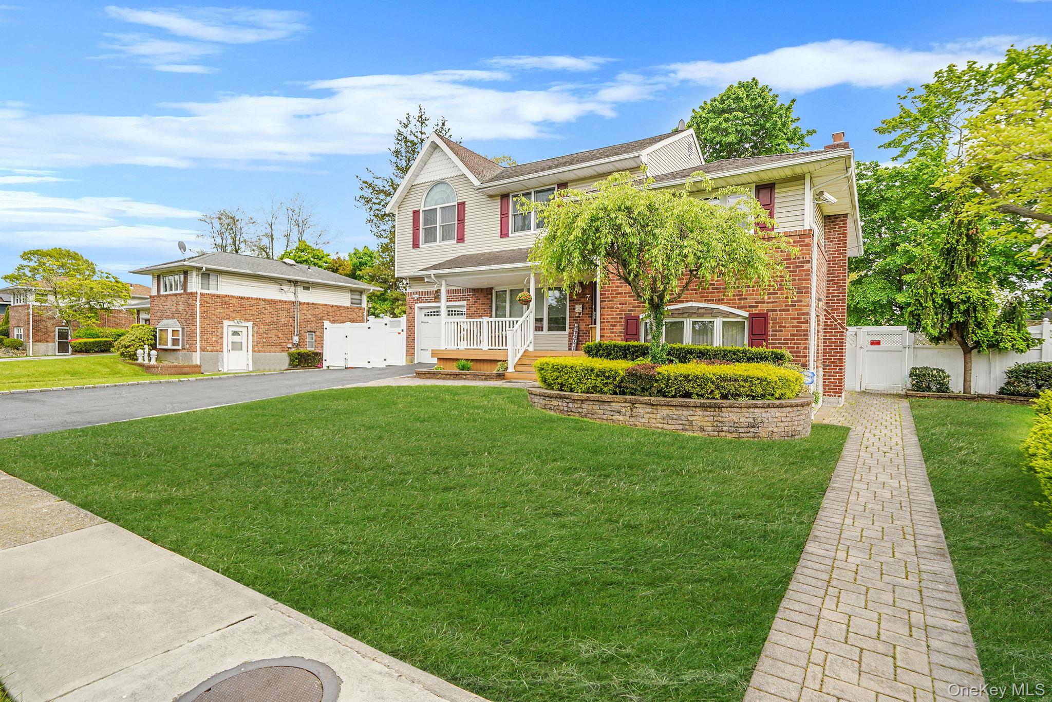 7 Elmwood Road