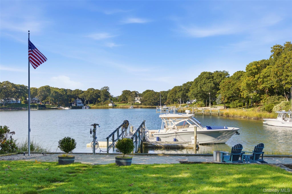 Photo of 1200 Deep Hole Drive, Mattituck, NY 11952 (MLS # 1063724)