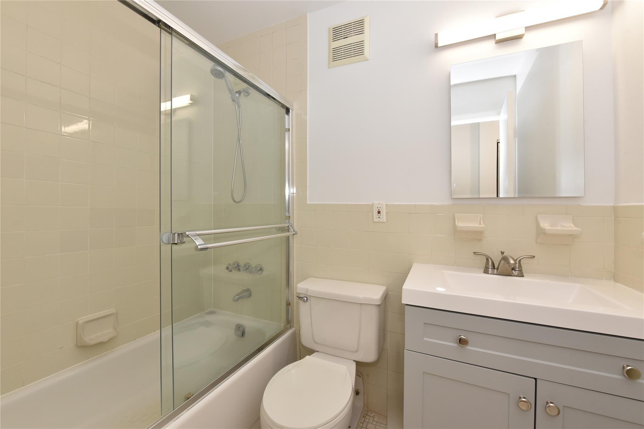 25-56 120th Street #2C, Flushing, New York image 22