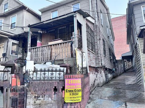 131-56 41st Ave Flushing NY 11355